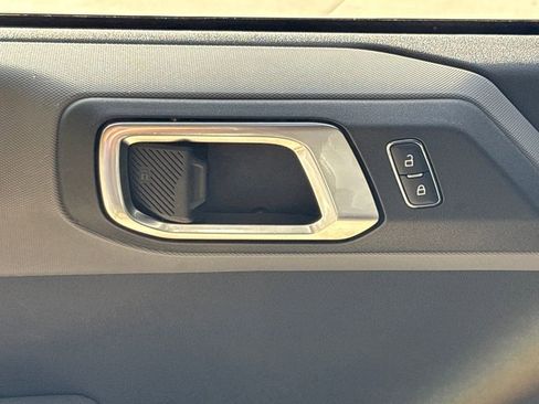 Used 2022 Ford Bronco Black Diamond image 18