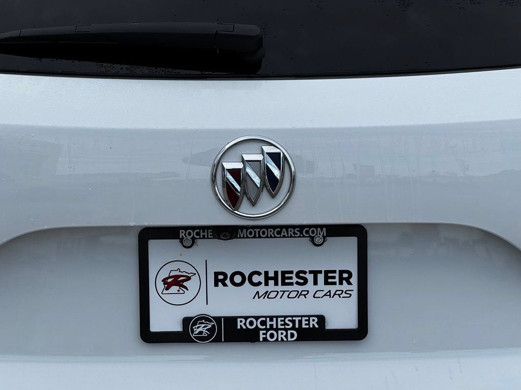 Used 2022 Buick Envision Preferred AWD/4WD image 43