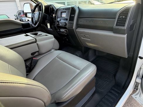 Used 2020 Ford F250 XL w/ Power Equipment Group RWD image 16