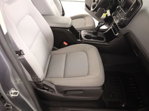 Used 2022 Chevrolet Colorado W/T w/ Custom Special Edition image 11