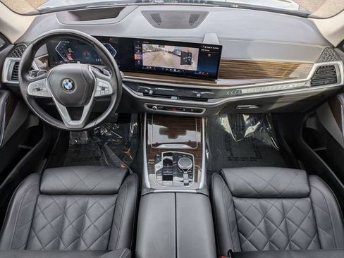 Used 2024 BMW X7 xDrive40i AWD/4WD image 29