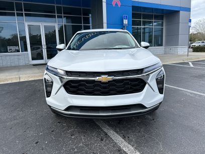 New 2025 Chevrolet Trax LT w/ Driver Confidence Package
