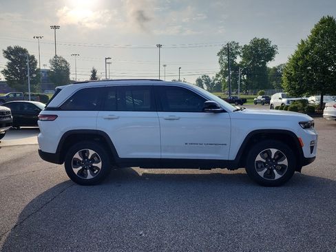 Used 2022 Jeep Grand Cherokee Limited 4xe AWD/4WD image 8