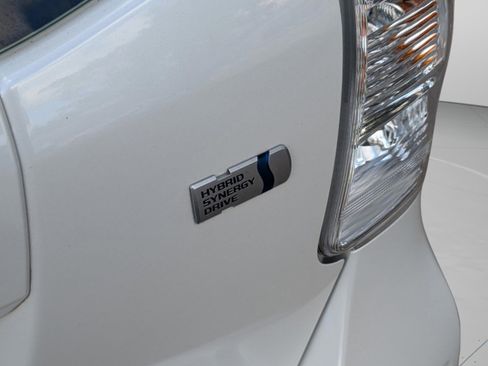 Used 2013 Toyota Prius V Five image 25