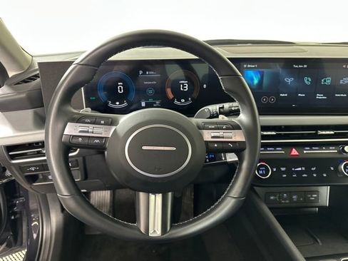 Certified 2025 Hyundai Sonata SEL image 42