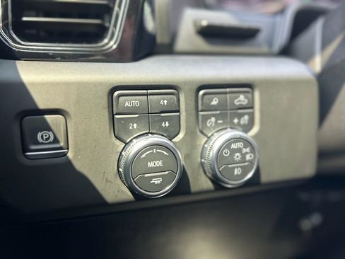 Used 2024 GMC Sierra 2500 AT4 w/ AT4 Premium Plus Package AWD/4WD image 27