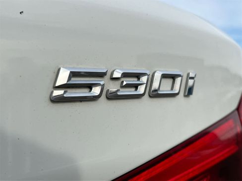 Used 2018 BMW 530i xDrive w/ Premium Package image 13