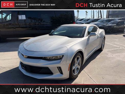 Used 2017 Chevrolet Camaro LT RWD image 1