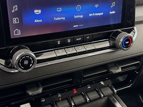 Certified 2024 Chevrolet Colorado W/T w/ Advanced Trailering Package image 19