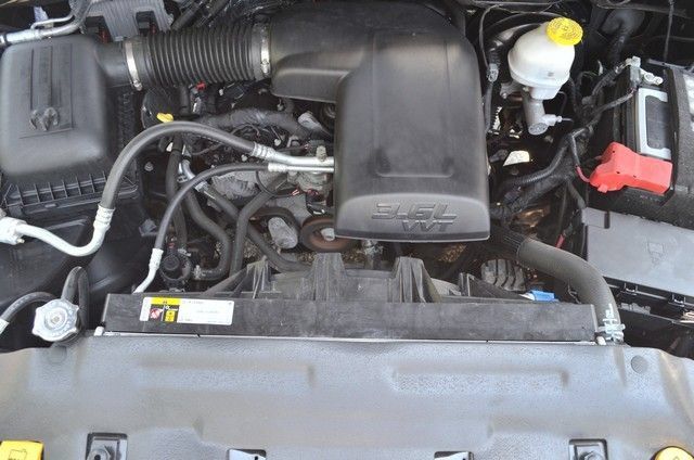 Used 2024 RAM 1500 Classic SLT AWD/4WD image 35