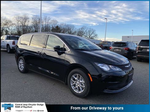 New 2026 Chrysler Voyager LX image 1