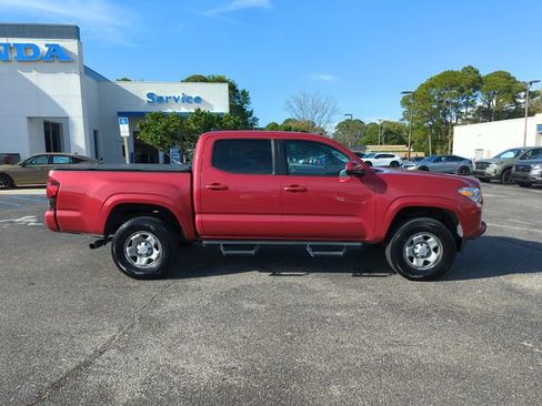 Used 2021 Toyota Tacoma SR w/ SR Convenience Package image 3