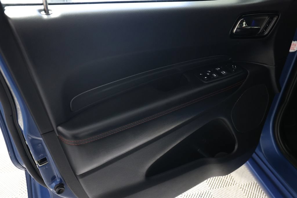 Used 2025 Dodge Durango GT AWD/4WD image 17