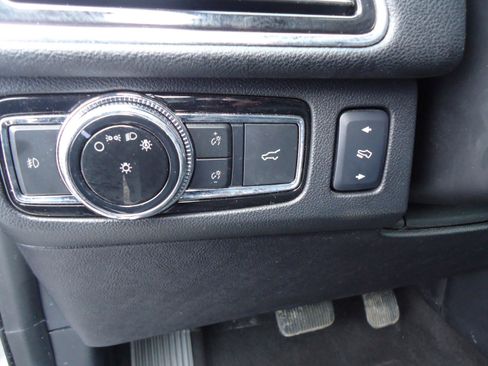 Used 2018 Lincoln Navigator Select w/ Cargo Package image 14