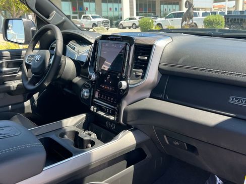 New 2026 RAM 1500 Laramie AWD/4WD image 12