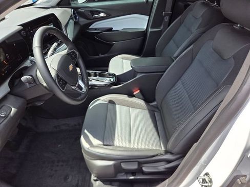 Certified 2026 Chevrolet Trax LT w/ Driver Confidence Package FWD image 10