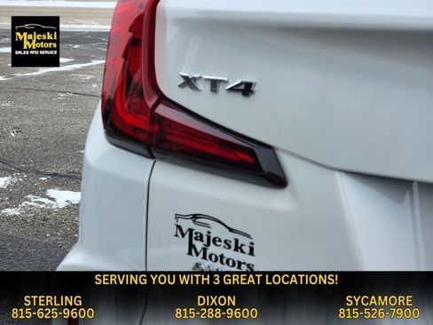 Used 2024 Cadillac XT4 Premium Luxury image 13