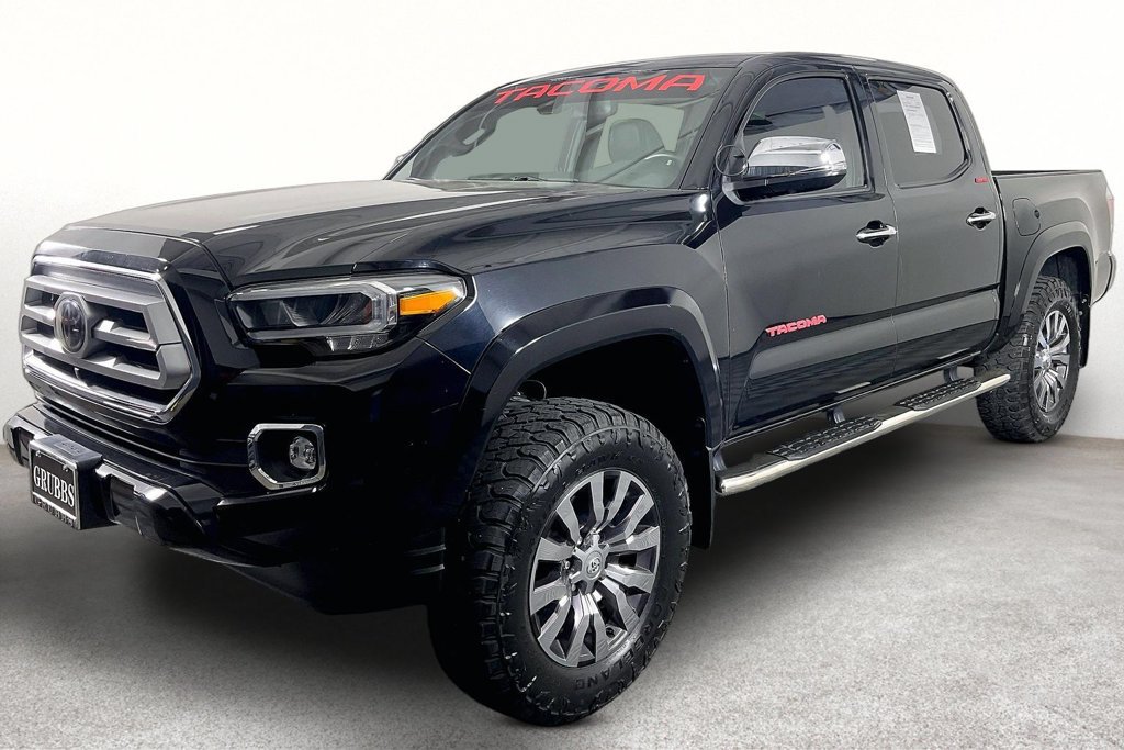 Used 2022 Toyota Tacoma Limited w/ Nightshade Package AWD/4WD image 13