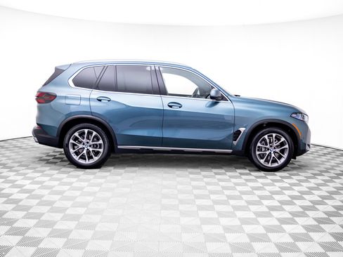 Used 2024 BMW X5 xDrive40i w/ Premium Package AWD/4WD image 6