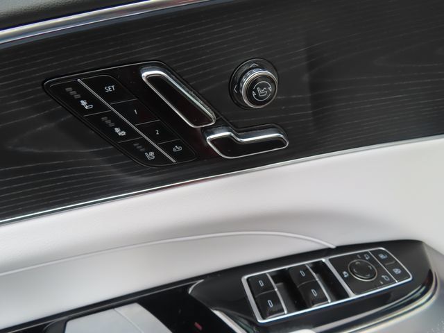 Certified 2024 Cadillac Lyriq Sport AWD/4WD image 13