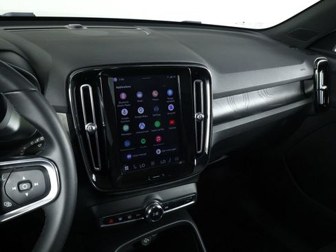 Used 2023 Volvo XC40 Recharge Plus w/ Protection Package Premier AWD/4WD image 9
