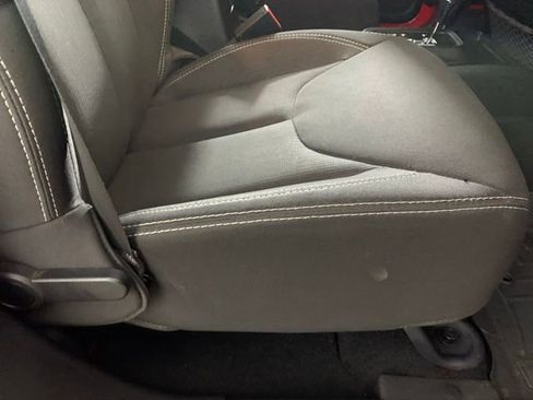 Used 2014 Jeep Wrangler Unlimited Rubicon w/ Connectivity Group image 23