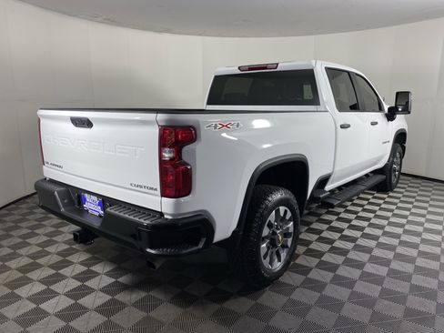 Used 2025 Chevrolet Silverado 2500 Custom w/ Custom Convenience Package AWD/4WD image 7
