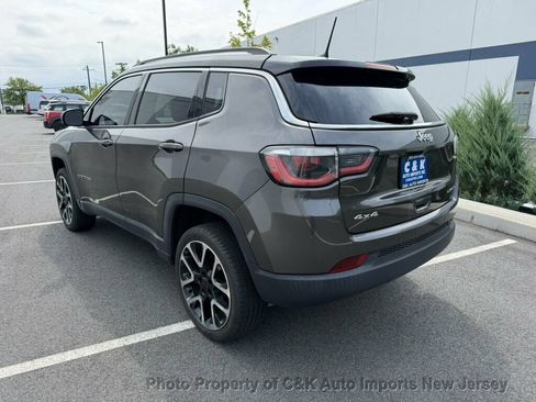 Used 2018 Jeep Compass Limited AWD/4WD image 3