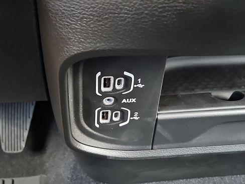 New 2026 RAM 3500 Tradesman AWD/4WD image 23