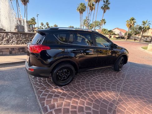 Used 2015 Toyota RAV4 LE FWD image 6