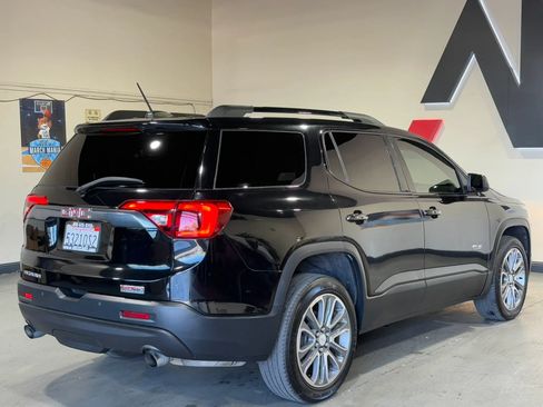 Used 2018 GMC Acadia SLT AWD/4WD image 4