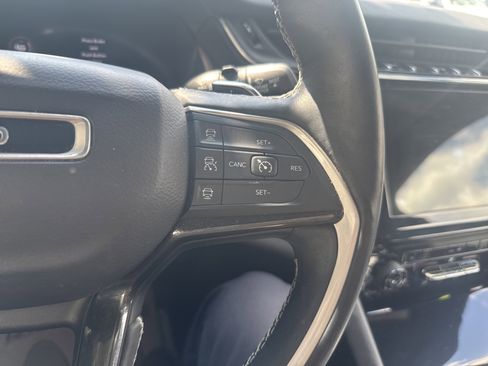 Used 2021 Jeep Grand Cherokee L Laredo image 20