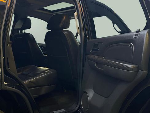 Used 2007 GMC Yukon Denali image 32