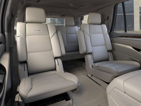 New 2026 Cadillac Escalade Platinum Sport w/ LPO, ONYX Package image 17