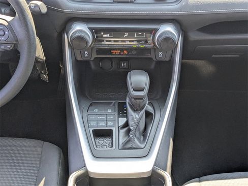 Used 2019 Toyota RAV4 LE image 16