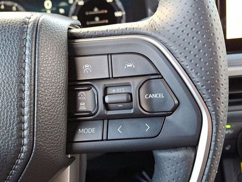 Certified 2025 Toyota 4Runner TRD Off-Road Premium image 20