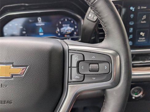 Used 2023 Chevrolet Silverado 1500 LT AWD/4WD image 23