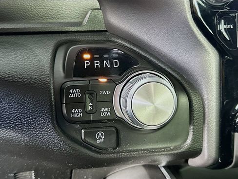 Used 2023 RAM 1500 Laramie AWD/4WD image 16