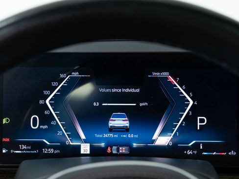 Certified 2024 BMW X7 xDrive40i w/ M Sport Package image 18