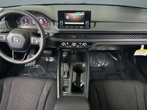 Certified 2023 Honda Accord LX image 15