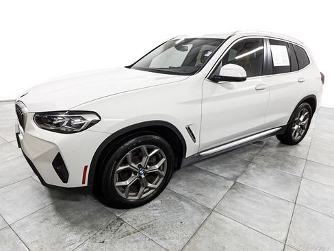 Used 2023 BMW X3 xDrive30i w/ Premium Essential Package AWD/4WD image 4