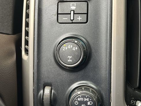 Used 2019 GMC Sierra 2500 Denali w/ Duramax Plus Package image 17