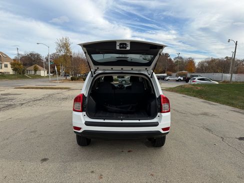 Used 2013 Jeep Compass Latitude w/ Sun/Sound Group image 8