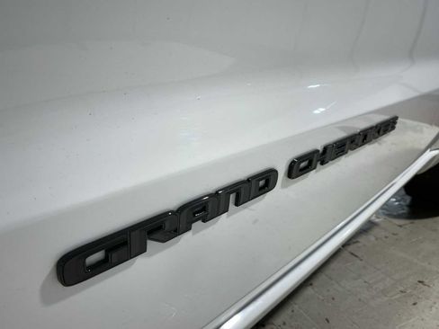 Used 2020 Jeep Grand Cherokee Altitude image 7