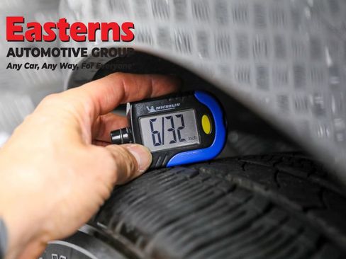 Used 2023 Porsche Macan T image 48