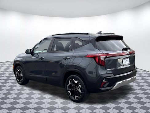 Used 2025 Kia Seltos S FWD image 5