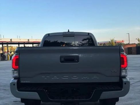 Used 2021 Toyota Tacoma TRD Sport w/ Technology Package AWD/4WD image 3