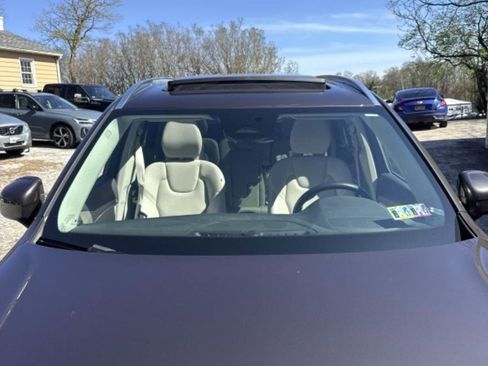 Used 2024 Volvo XC90 T8 Plus w/ Protection Package Premier AWD/4WD image 14