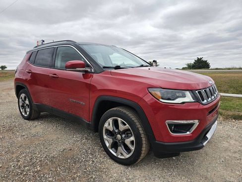 Used 2018 Jeep Compass Limited w/ Navigation Group AWD/4WD image 5