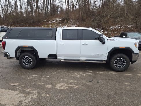 Used 2023 GMC Sierra 2500 SLE w/ Remote Start Package image 3